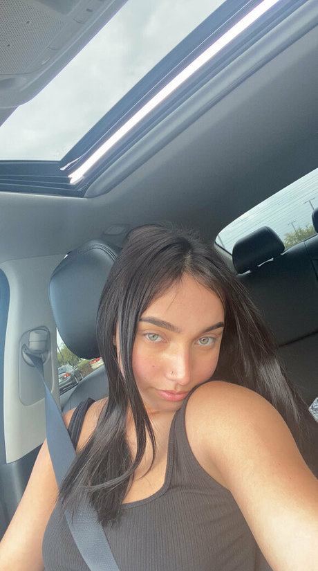 asian boobs onlyfans top picture