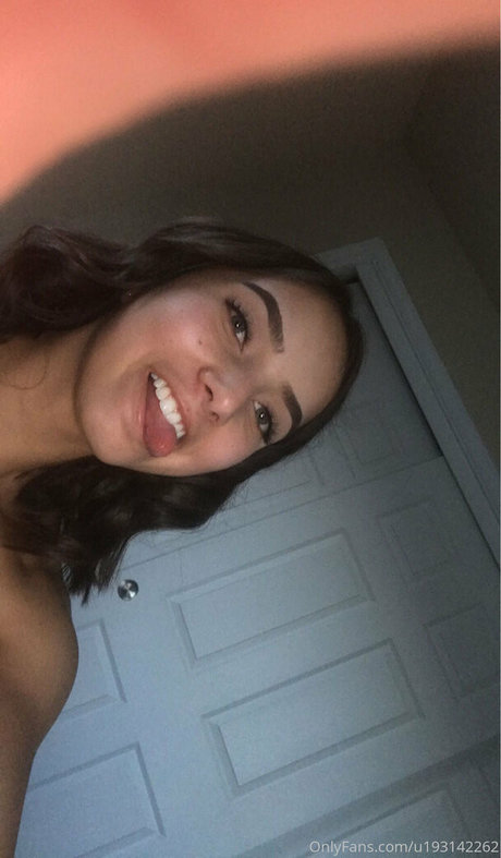 Lilibaby18 Quick photo