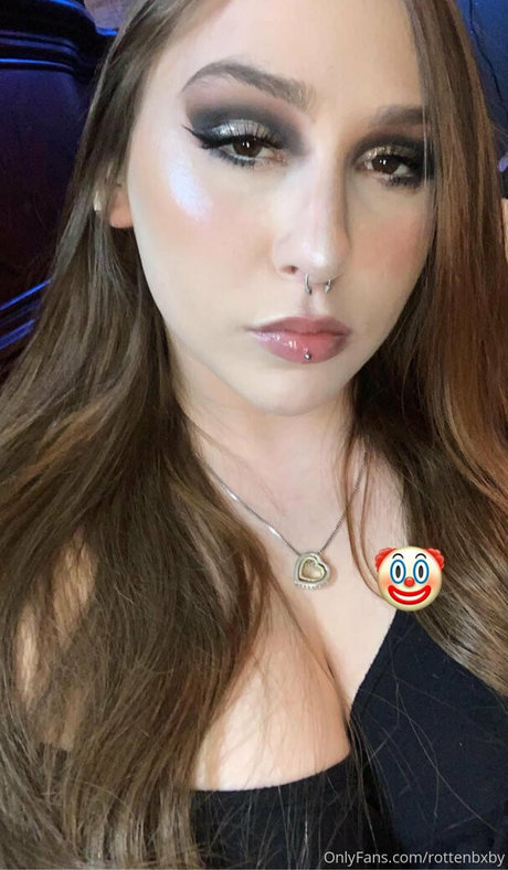 rottenbxby exclusive pornstar pic
