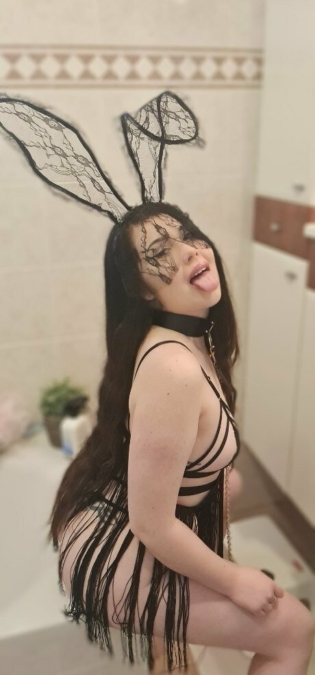 nina free model nudes archive