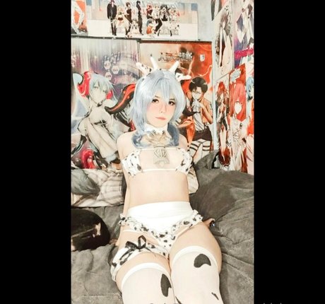 Momoiro Cosplay star nice photos