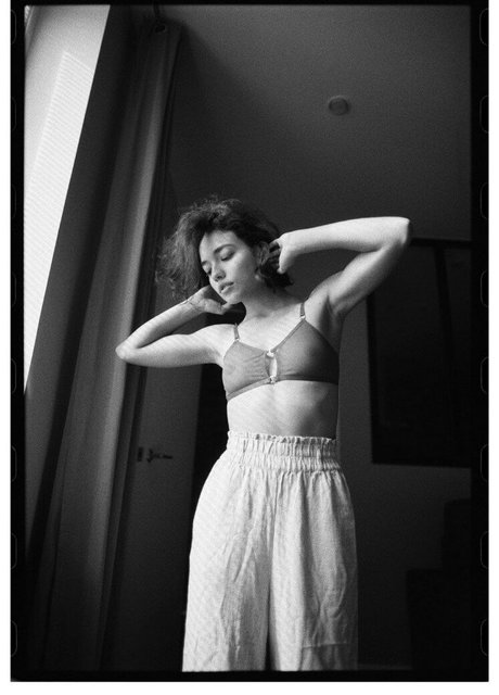 Ella Flare perfect star pics