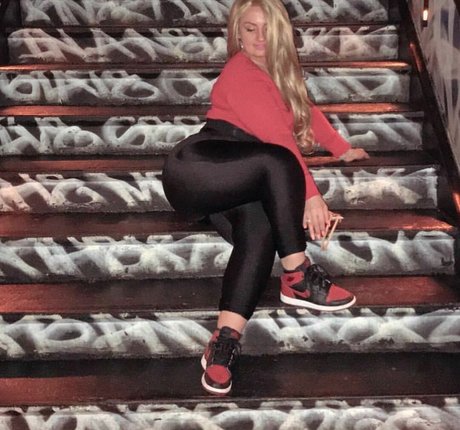 Ivoryyyyy sexy model pictures