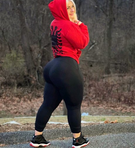 Ivoryyyyy pornstar perfect pics