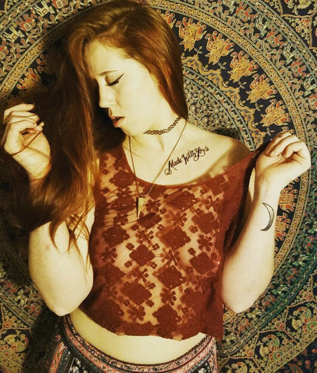 SpicyGinger naked actress pics