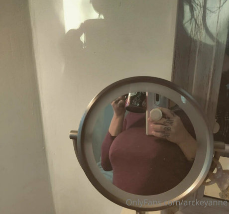 arckeyanne sexy pornstar galleries