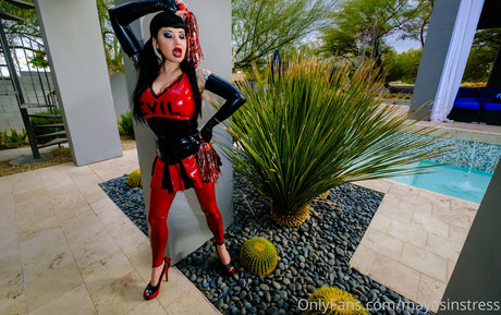 mayasinstress actress pictures