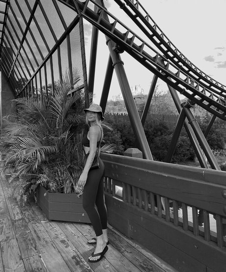 Linea Sindt star perfect photos