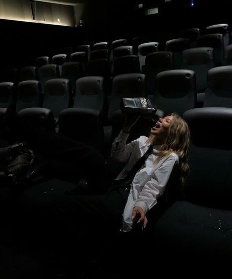 big tits mom onlyfans exclusive pic