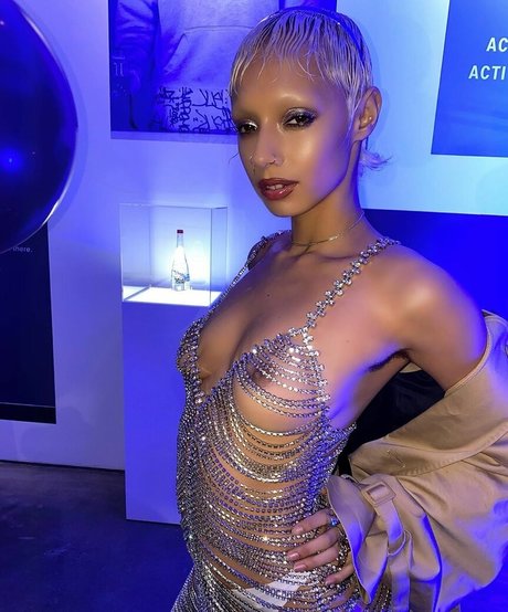 uglyworldwide art actress pictures