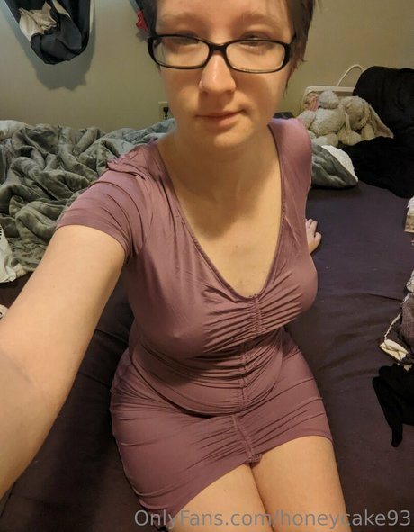 honeycake93 Profile photo