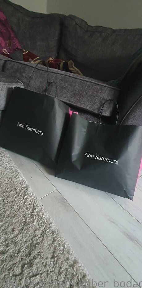 ember bodacious top model image