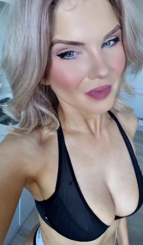 nataliewells5427 model naked pictures