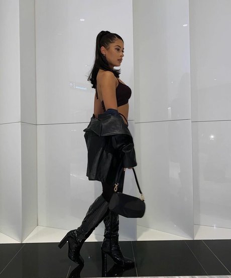 Flor De La Rosa nice actress img