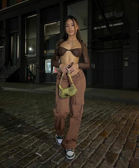 Flor De La Rosa hot star images