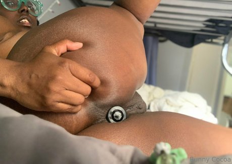 bunnycocoa sexy actress img