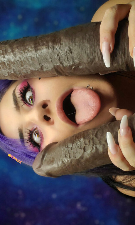 urpawgkylie high quality actress image