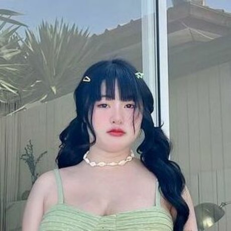 Yinnxmuayy pornstar xxx pic