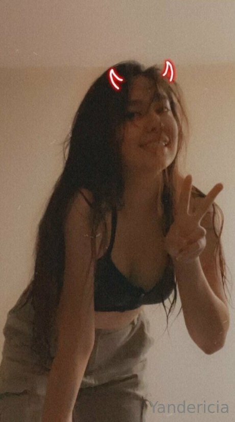 yandericia model adult picture