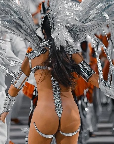 Paola Oliveira xxx actress picture