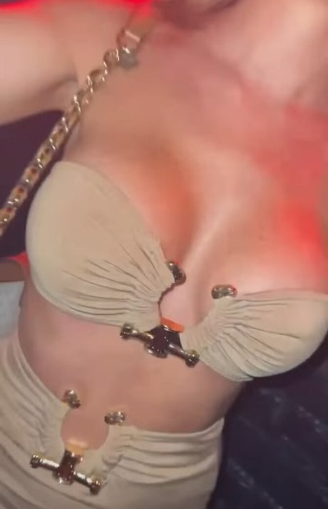 Andrea Gasca adult model pics