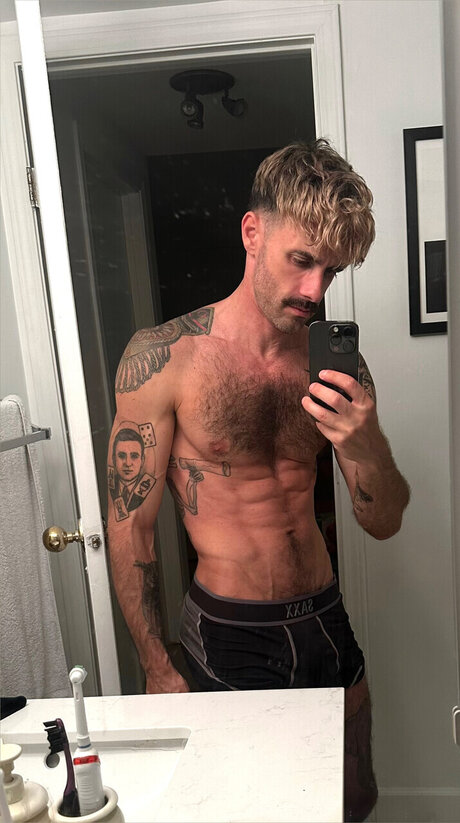 Oscar Adriano nudes pornstar archive