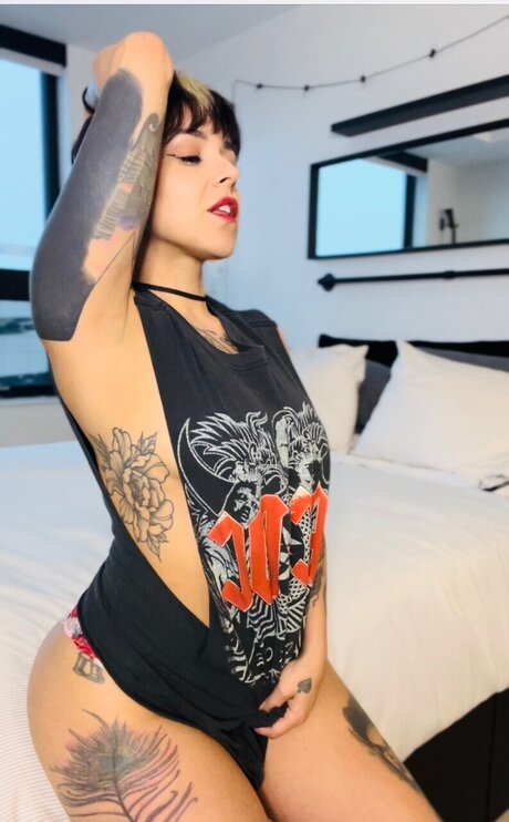 Littlest Meagan model pretty images