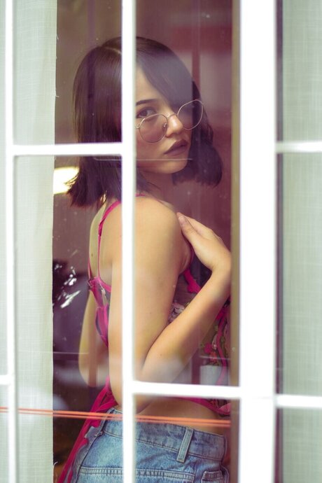 Monserrat Gil art star pics