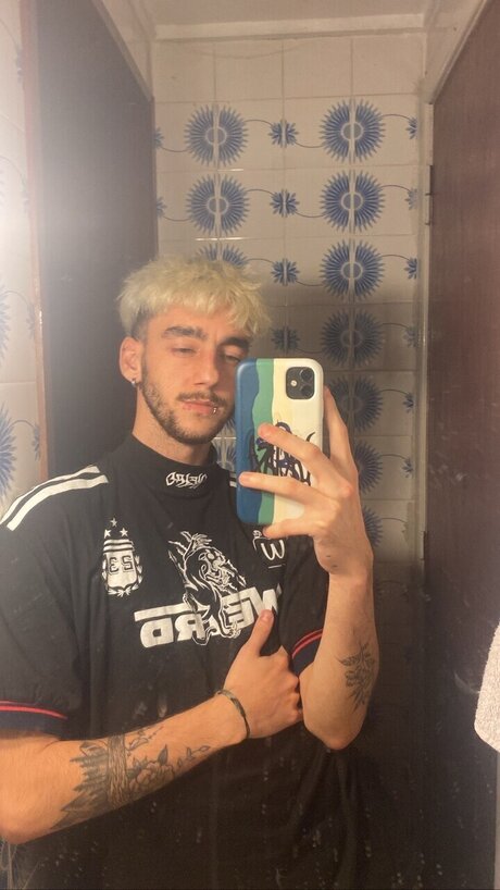 Nik11 nudes actress pictures