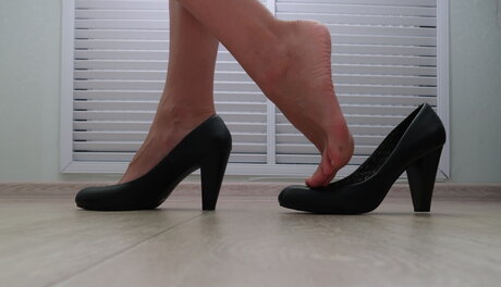 Your Sole Princess model naked images