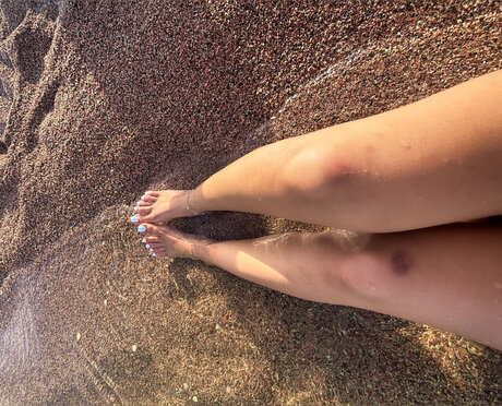 big dildo onlyfans beautiful naked pictures