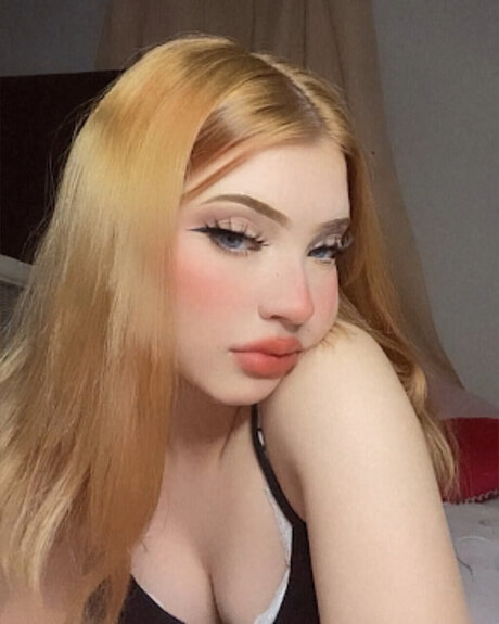 hot bunny Mari star erotic photos