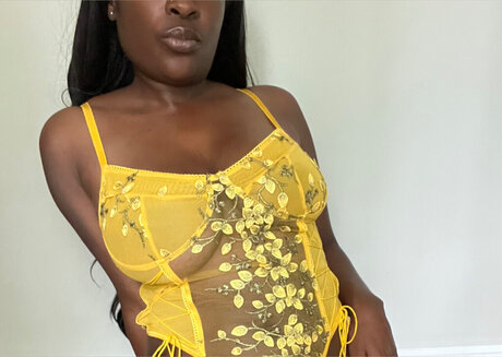 Naomi Stepford model sexy images