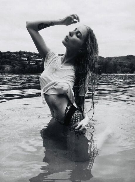 Lala a land nudes actress pics