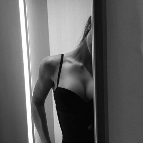 Ira18 exclusive actress photo