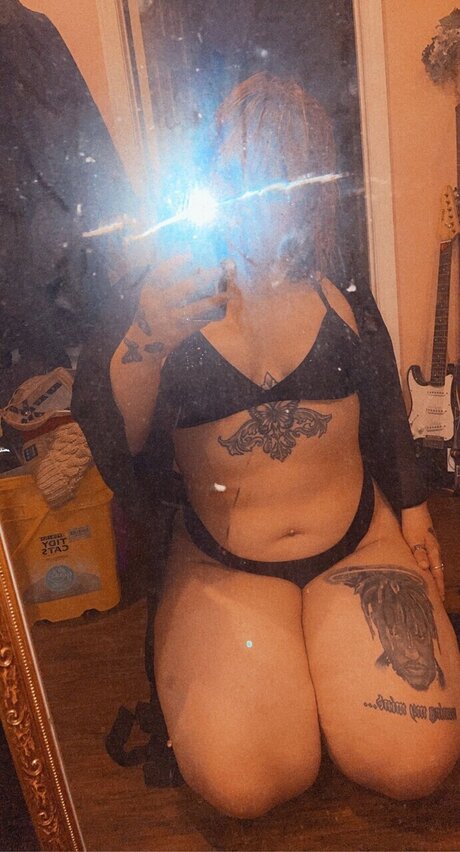 Earth baby_ sexy actress img