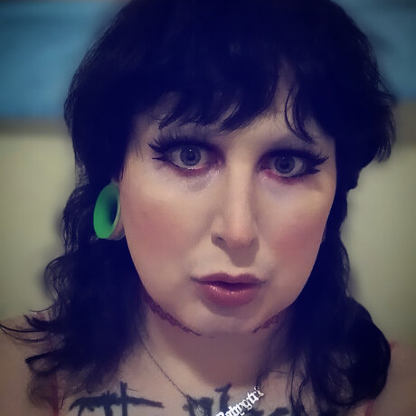 Staci Pumpz model beautiful pics