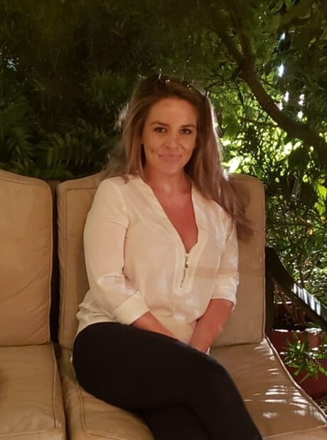 MilkingMommy69 high quality model images