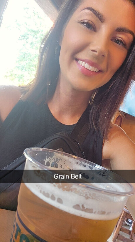 Courtney Oakley top actress pictures