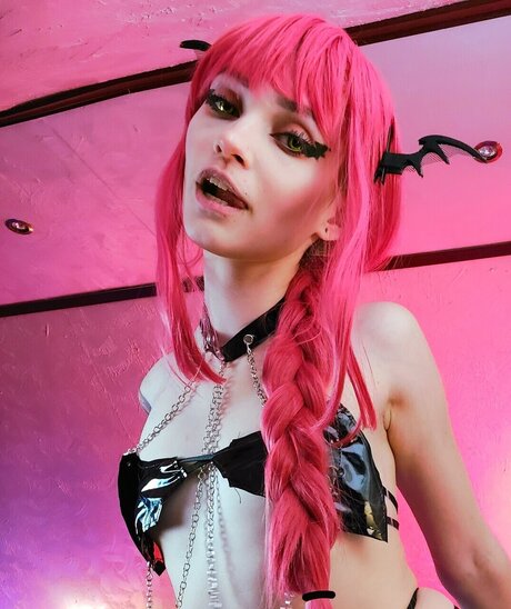 Amelie Weed pretty model pictures