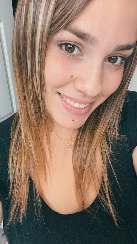 AlyNoah model sex image