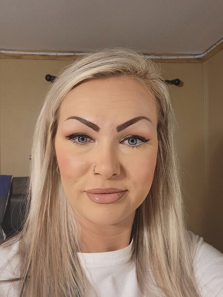 KY BARBIE top pornstar img