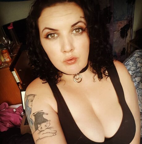 isla cameron pornographic actress pictures