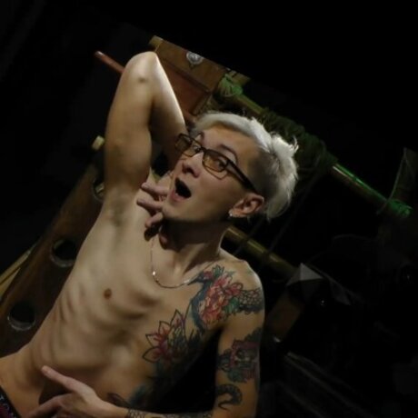 asmr male onlyfans top pic