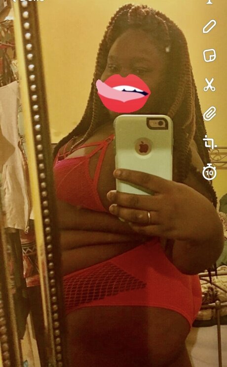 StarBucKzSkinn model hd photos