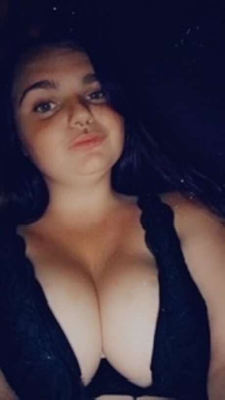 Cheyeanne Faelynn nude model picture