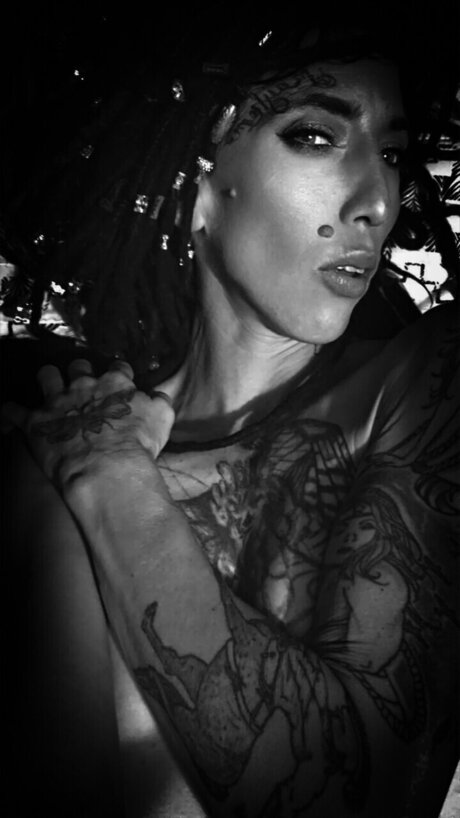 M C exclusive model pictures