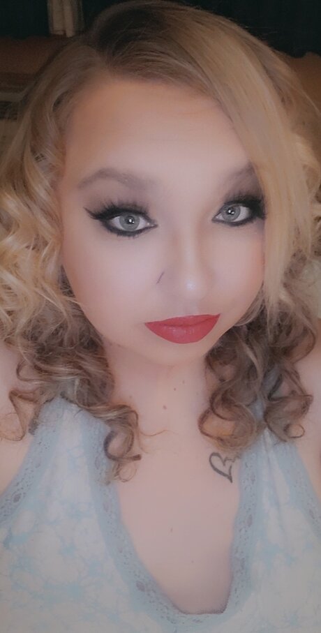 Teawna Aplin hd pornstar photos