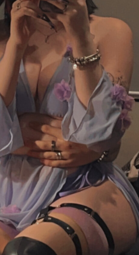 Rach E pornstar hot pics