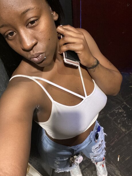 Black Beauty sex model pics